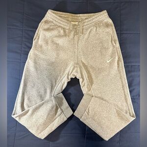 Nike Sportwear Fleece Sweatpants Men's M Gray Joggers Tapered Swoosh 716830-063